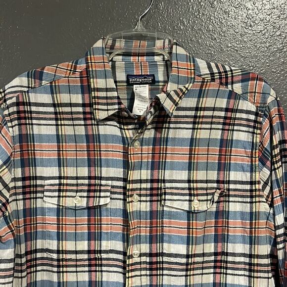 Patagonia Back Step Organic Cotton textured plaid long sleeve button down shirt - Picture 2 of 6